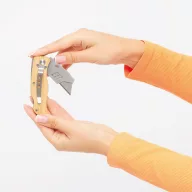   Cutter cu lama schimbabila, 2401E14324, Everestus, 15.5x3x1.1 cm, Bambus, Otel, Maro