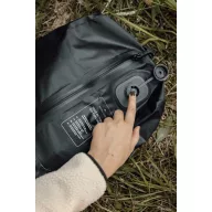   Geanta de vidat cu pompa integrata, Nordic Drift, 2610E18288, 24x16x44 cm, rPET, Negru