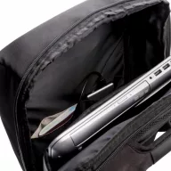   Rucsac antifurt 15 inch RFID si mufa usb, pvc free, Swiss Peak, AT, poliester, pu, negru