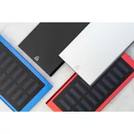   Powerbank solar, Everestus, 42FEB230590, 4000 mAh, 152x75x10 mm, Aluminiu, Rosu, Negru