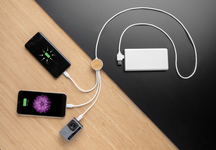 cabluri-de-incarcare-personalizate-gadgeturi-utile-image-content-12.jpg