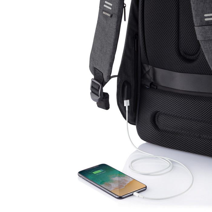 rucsacuri cu port usb