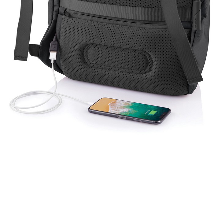 rucsacuri sport cu port usb