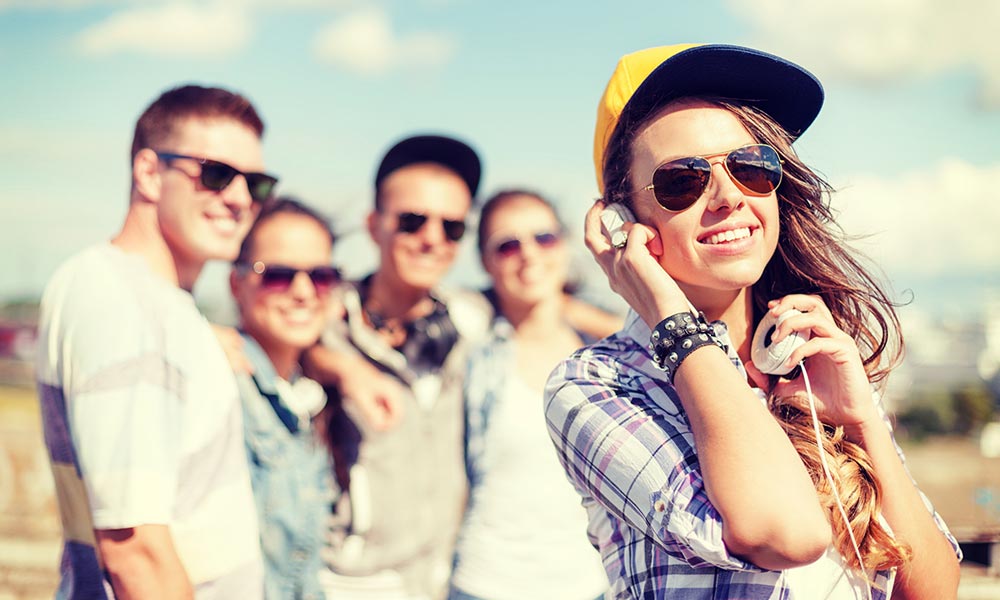 Top 7 gadgeturi promoționale ideale pentru festivaluri și evenimente outdoor